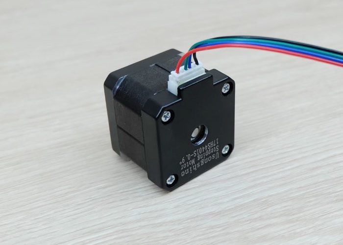 Usongshine - Stepper Motor 0.9° (Nema17) แรงบิด 42 N.cm 1.3A (17HS4401S-0.9) Black End