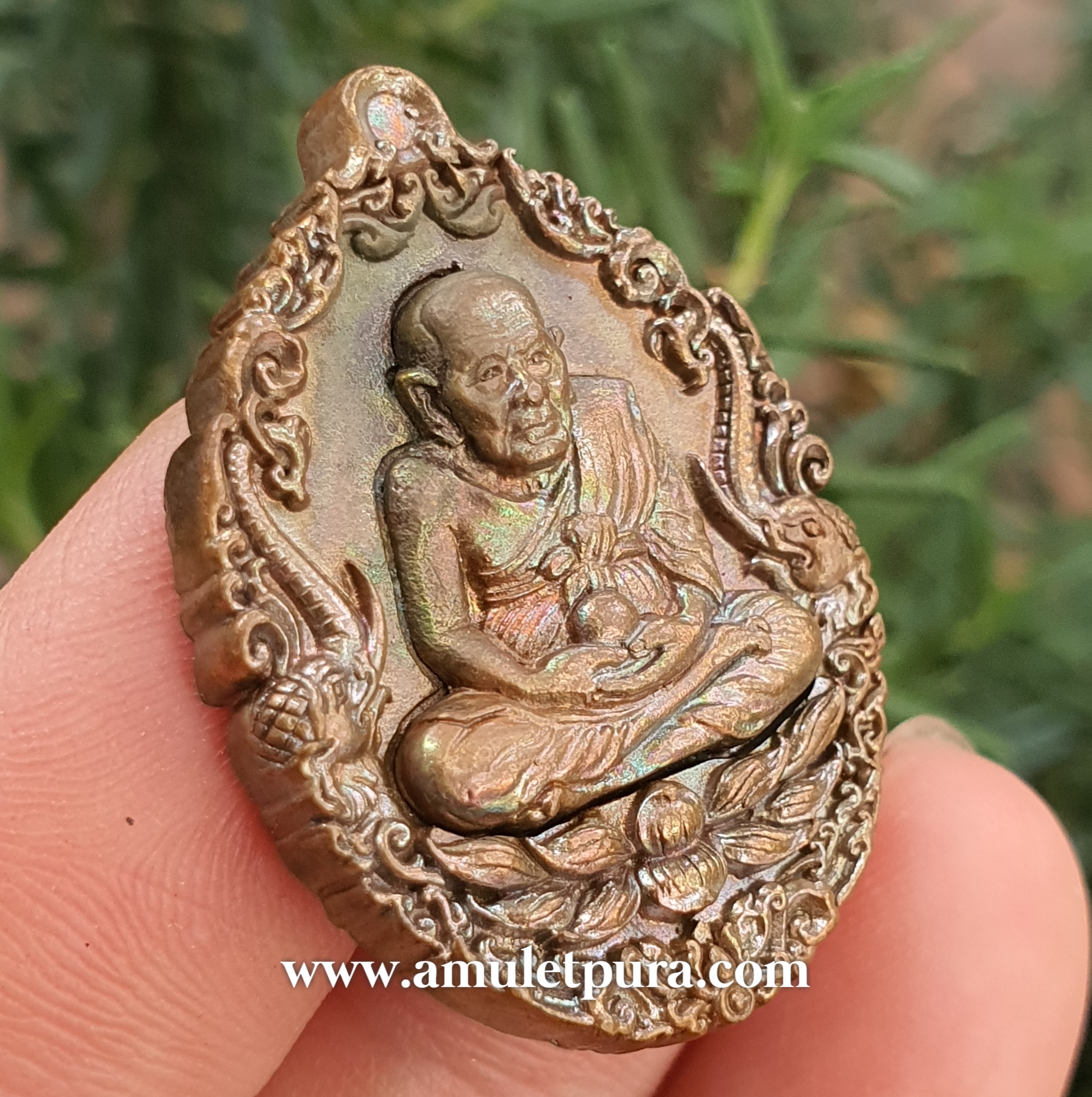 เหรียญหล่อหลวงปู่ทวดบรรจุกริ่ง เนื้อทองแดงผิวไฟ รุ่นเปิดโลกเศรษฐี58 วัดพระมหาธาตุฯ จ.นครศรีธรรมราช (ตอกโค้ด หมายเลข 1865)