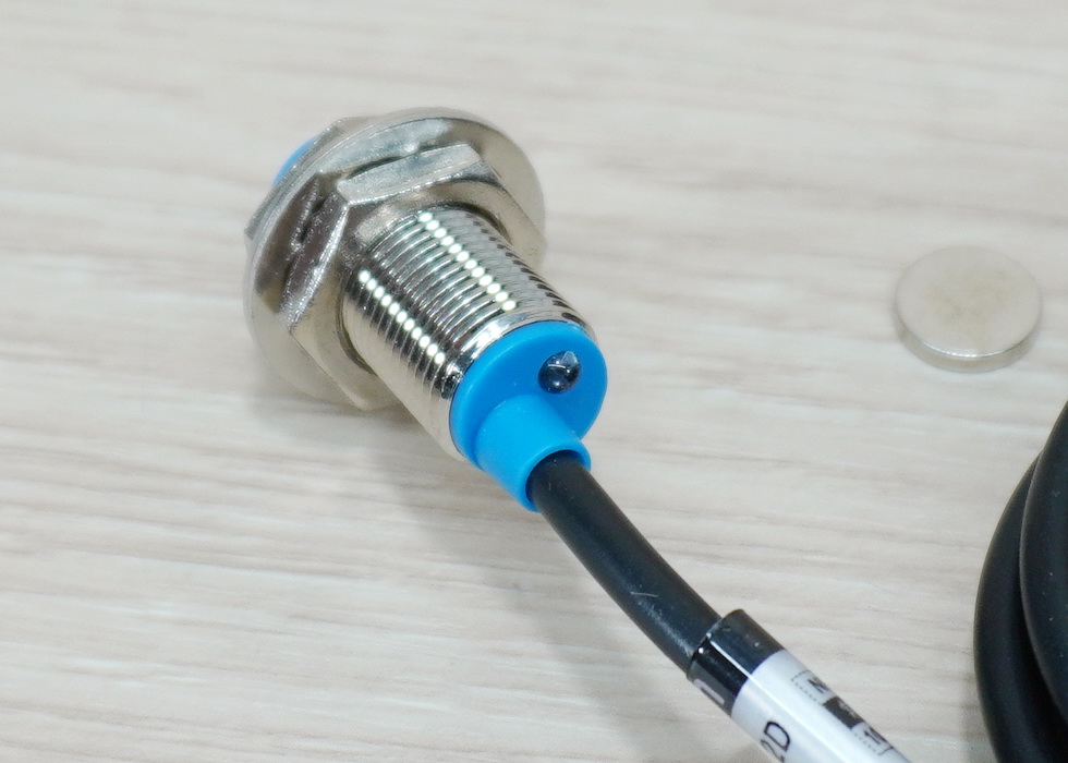 Hall Switch NJK-5002D (NPN, NC ระยะ10mm) Proximity Induction Magnetic Sensor DC6-36V Short Body