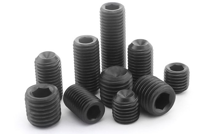 สกรูตัวหนอนดำ M6 ยาว 12mm (20ตัว/ถุง)