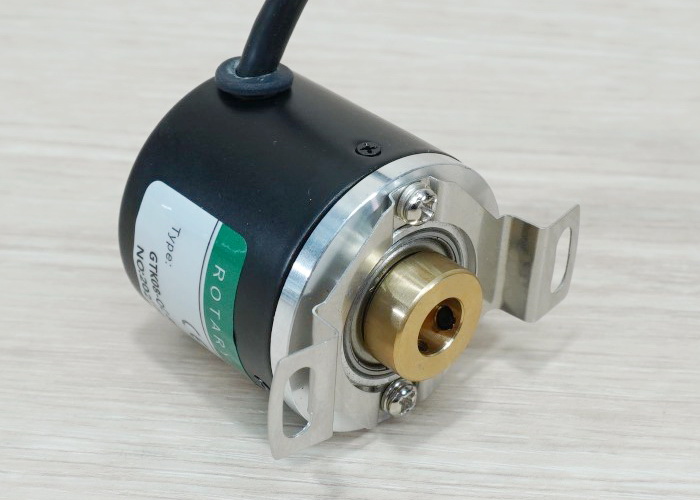 600P/R Rotary Encoder (GTK08-OC-RA600A-2M) for shaft 8mm, NPN, 5-24VDC, Cable 2M