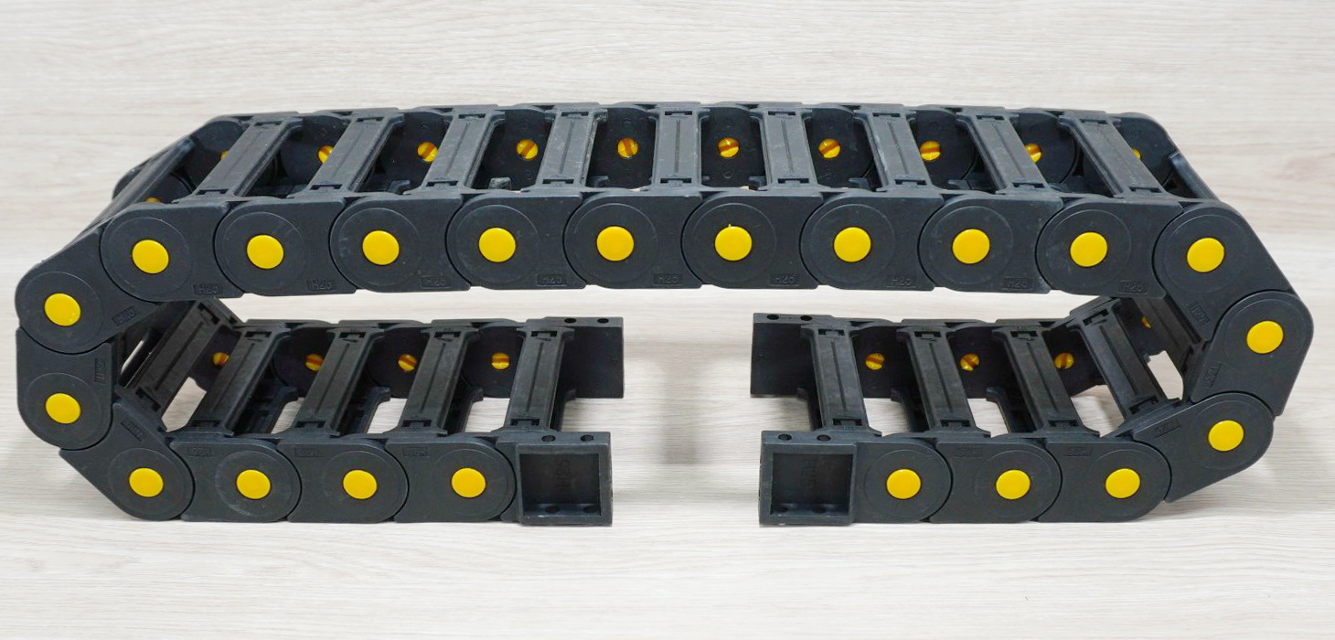 25 X 103 mm Cable Drag Chain R55mm ยาว 1M และ End Connectors (Bridge opening)