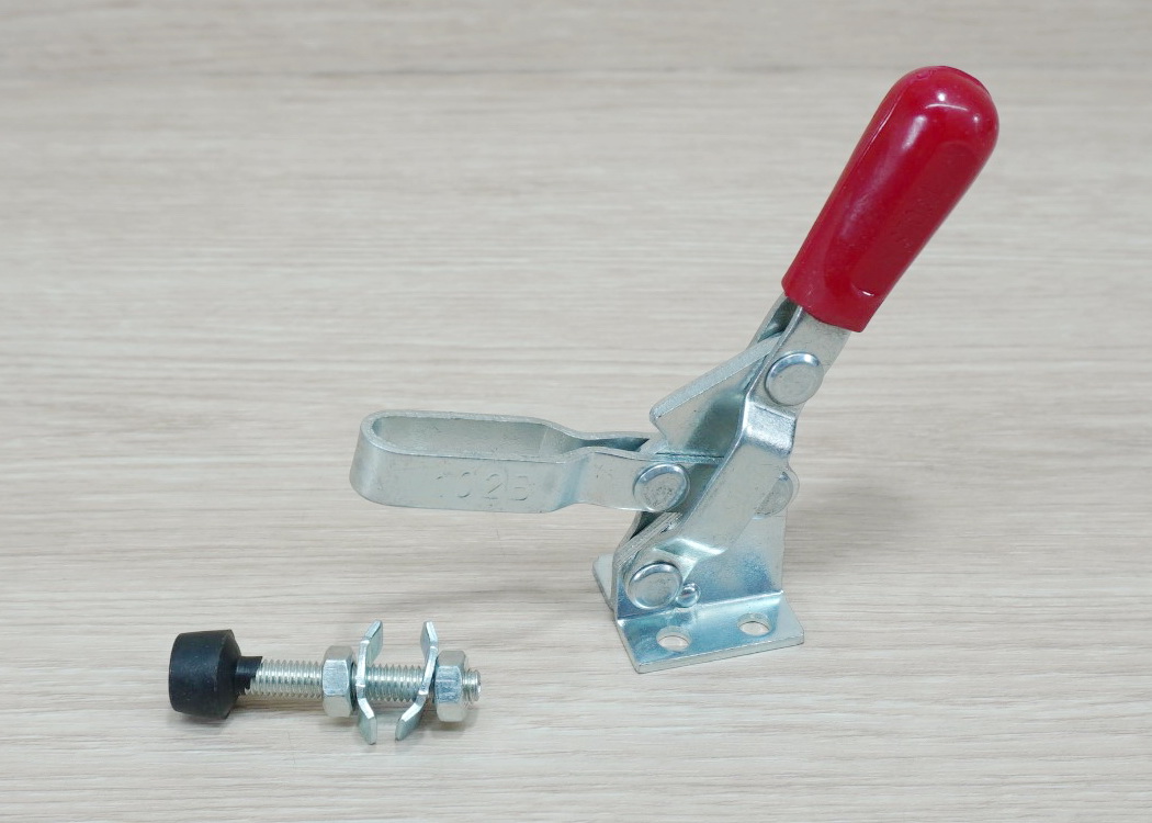 102B - 105mm Vertical Type Toggle Clamp 100kg Holding Capacity