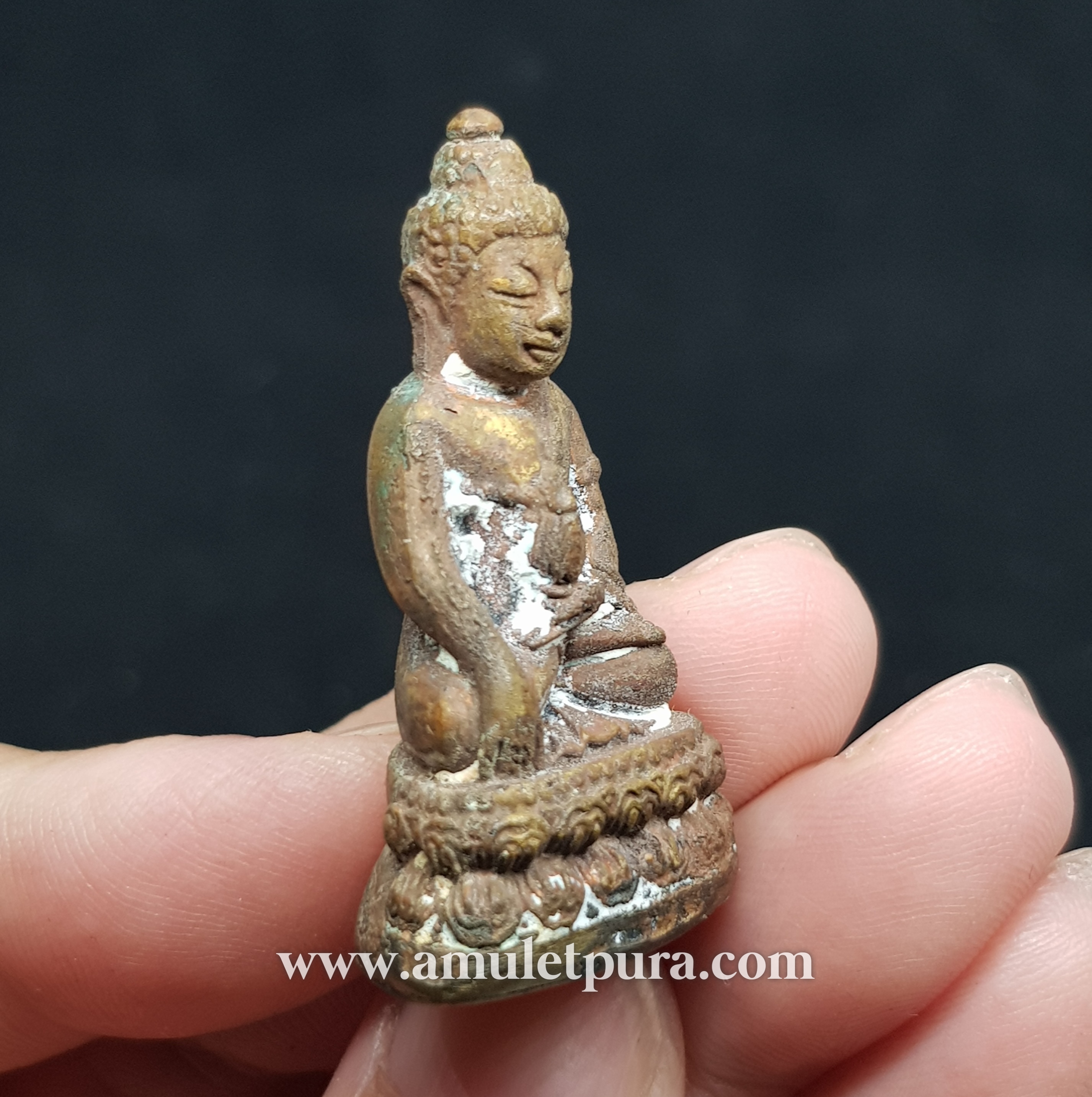 พระกริ่งเจริญพร 97 พรรษา (สัมฤทธิ์หล่อโบราณดินไทย หล่อกระบอก) ปี53 สมเด็จพระญาณสังวร สมเด็จพระสังฆราช วัดบวรนิเวศวิหาร กรุงเทพมหานคร (มีโค้ด หมายเลข 1634)