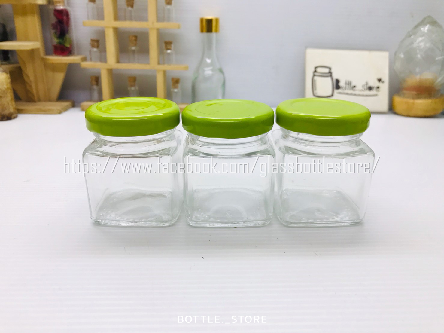 ขวดแก้ว สี่เหลี่ยม 50ml ฝาเกลียวล็อคสีเขียว