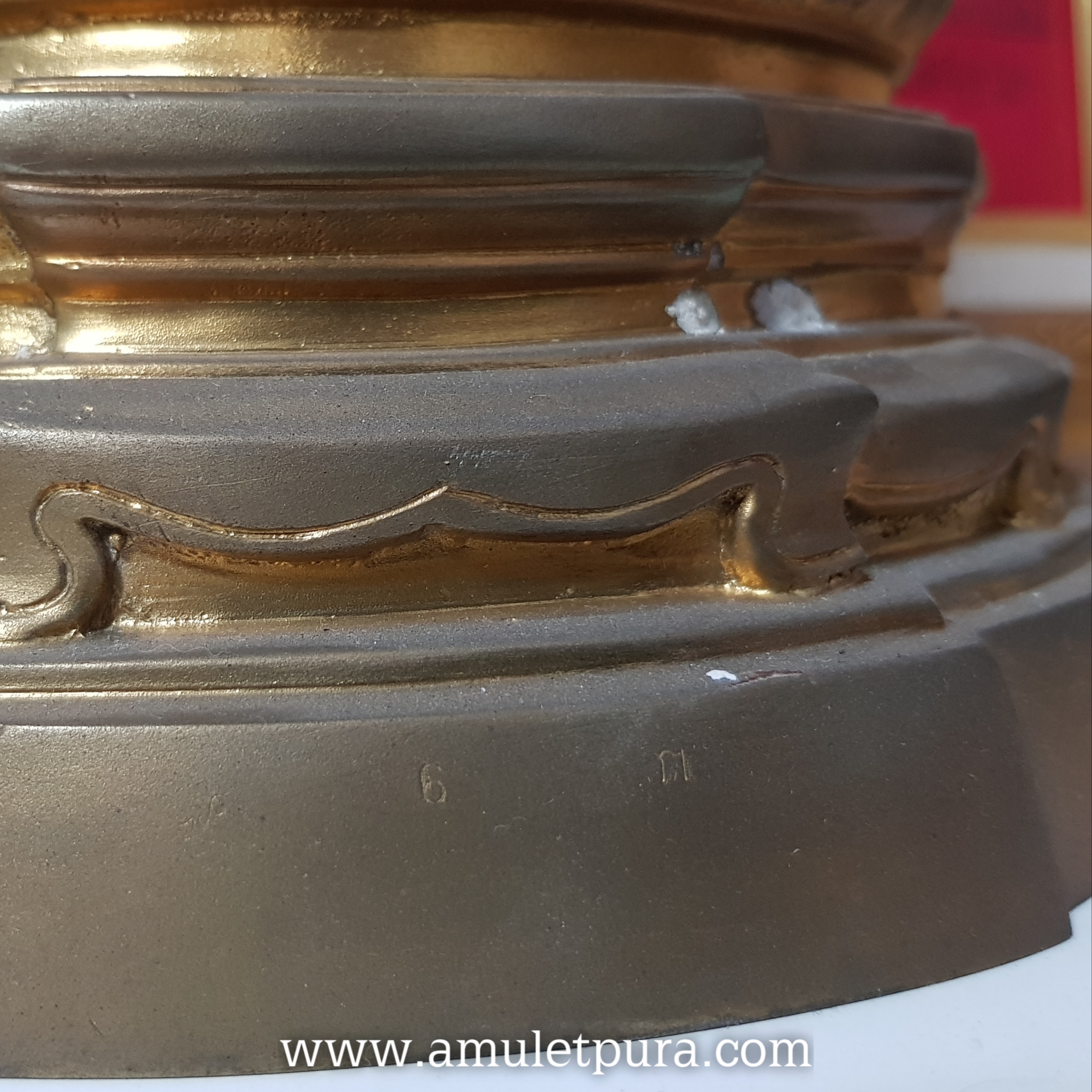 พระพุทธสิหิงค์(สัมฤทธิ์ 5 นิ้ว ชุดกรรมการ หมายเลข6 จัดสร้าง 96 ชุด)รุ่นพรหมบวร ปี53 วัดบวรนิเวศวิหาร กรุงเทพมหานคร