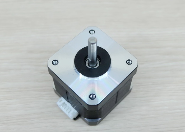Usongshine - Stepper Motor 0.9° (Nema17) แรงบิด 42 N.cm 1.3A (17HS4401S-0.9) Black End