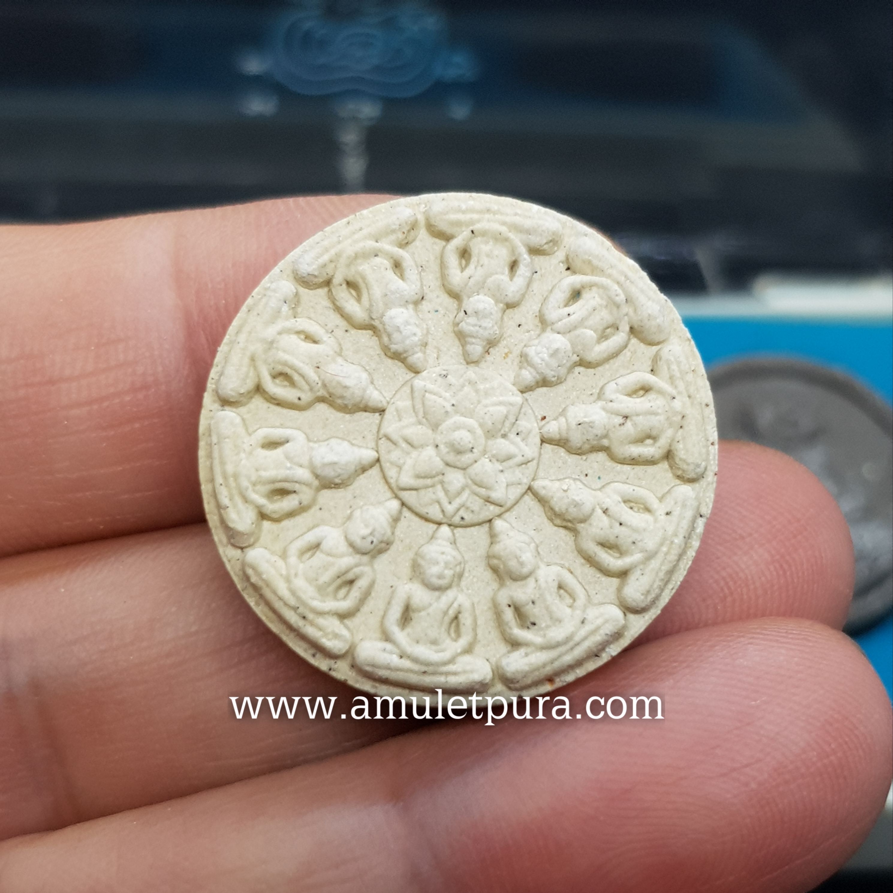 พระสังกัจจายน์ มหาเมตตา(1 ชุดมี 3 องค์ ผงพุทธคุณ,ผงธูป,ชานหมาก)รุ่นสวัสดิมงคล ปี53 หลวงพ่อสวัสดิ์ วัดศาลาปูน พระนครศรีอยุธยา(ตอกโค้ดด้านหน้า)