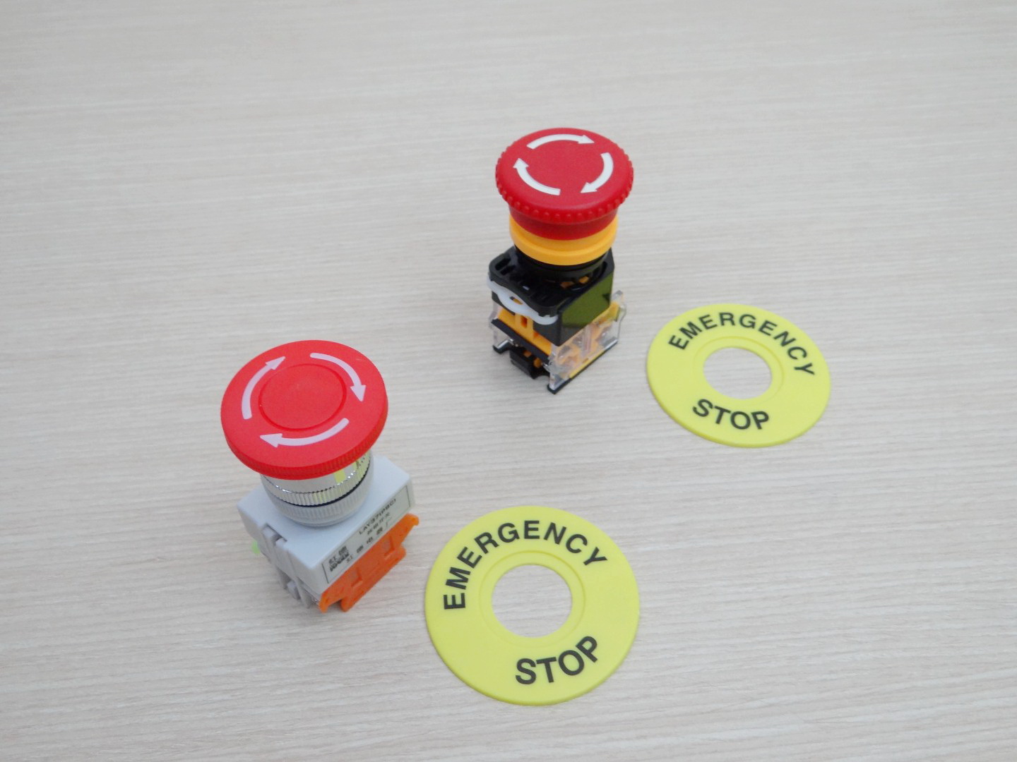 Emergency Stop - Legend Plate ID 22mm / OD 60mm