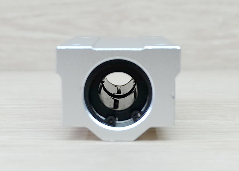 SCS16LUU Linear Ball Bearing Block 16mm