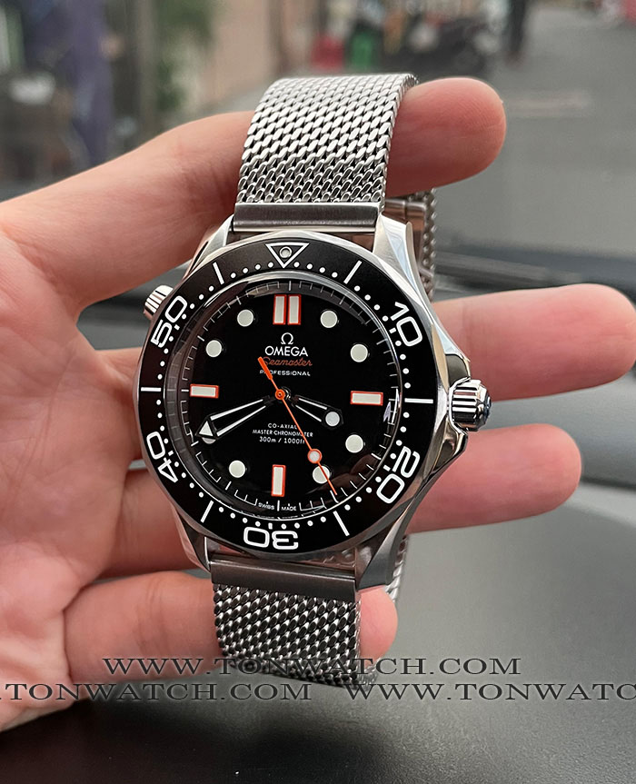 OMEGA SEAMASTER DIVER 300M ORANGE แถมสายยางสีส้ม