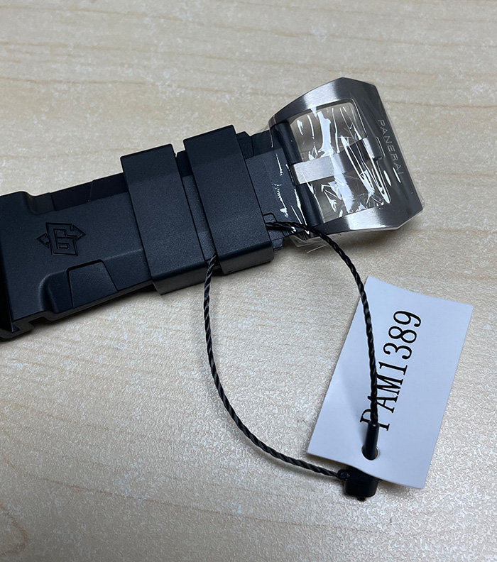 PAM1389 VSF Panerai Submersible Titanium 47 MM.