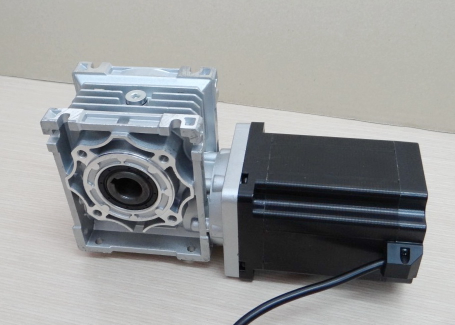 20:1 NMRV40 Worm Gearbox Speed Reducer for NEMA34 (shaft: input 14mm / Out 18mm)