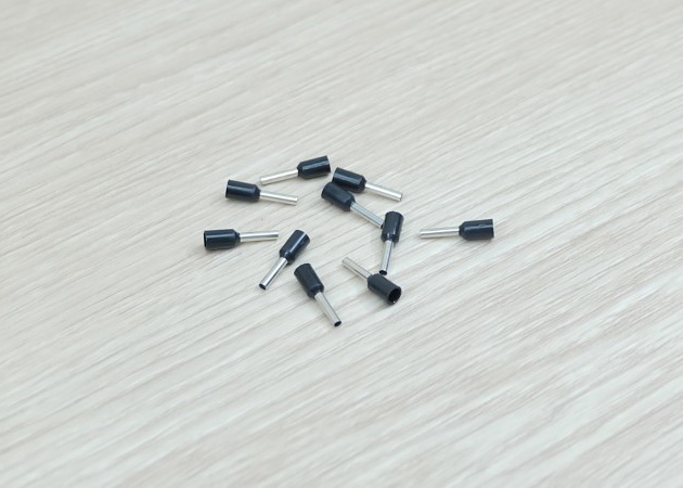 E1008 (Black) Terminal เหมาะกับสาย 18AWG (แพ็ค100ชิ้น)
