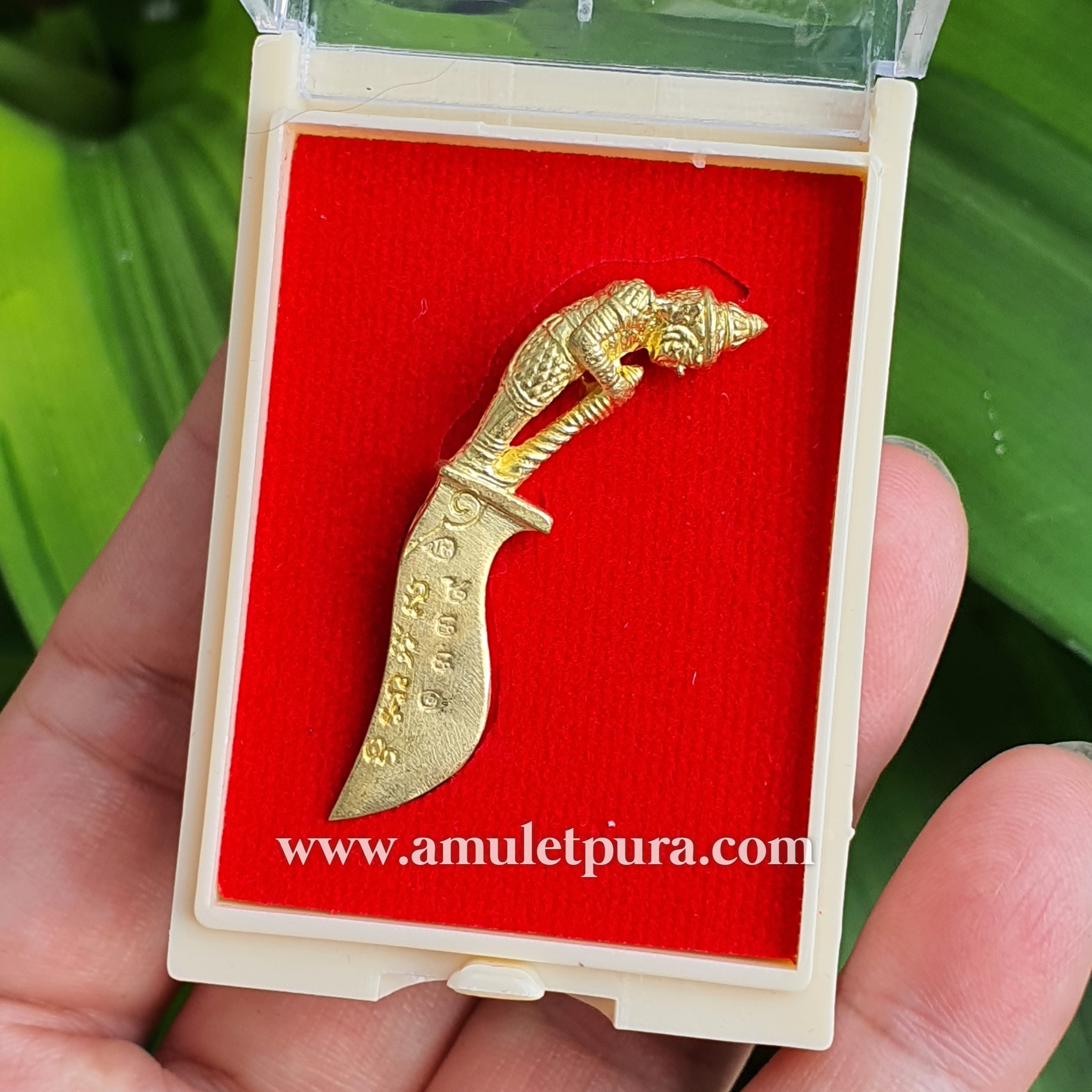 พระขรรค์หล่อ ด้ามท้าวเวสสุวรรณ(เนื้อทองทิพย์)รุ่นพระขรรค์คู่บารมี ปี64 หลวงพ่อพัฒน์ วัดห้วยด้วน จ.นครสวรรค์(มีโค้ด หมายเลข๑๓๓๙)