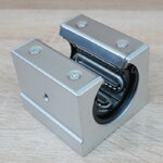 SBR30GA (ร่องเหล็ก ทนทานสูง) Steel Retainer - Aluminum Linear Ball Bearing Block