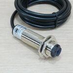 E3F-DS300C4 Infrared Photoelectric Sensor 10-300cm Detection (NPN, NO) Nickel-plated brass body