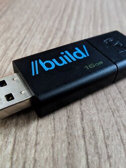 Windows 7 USB Bootable Flash Drive 16GB Install Recovery Repair แค่ตัวลงของเเท้ ไม่มีคีย์