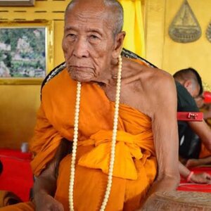 หลวงปู่คำบุ คุตตจิตโต วัดกุดชมพู จ.อุบลราชธานี