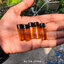 ขวดแก้วจิ๋ว 2ml สีชา ฝาพลาสติกสีดำ