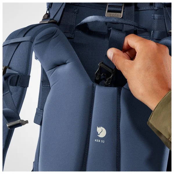 Fjallraven Keb 52 เป้เดินป่าแบบพรีเมี่ยมระบบหลังทำจากไม้ เปิดหน้าได้กว้าง ขนาด 52 ลิตร สำหรับผู้ชายโดยเฉพาะ image 8