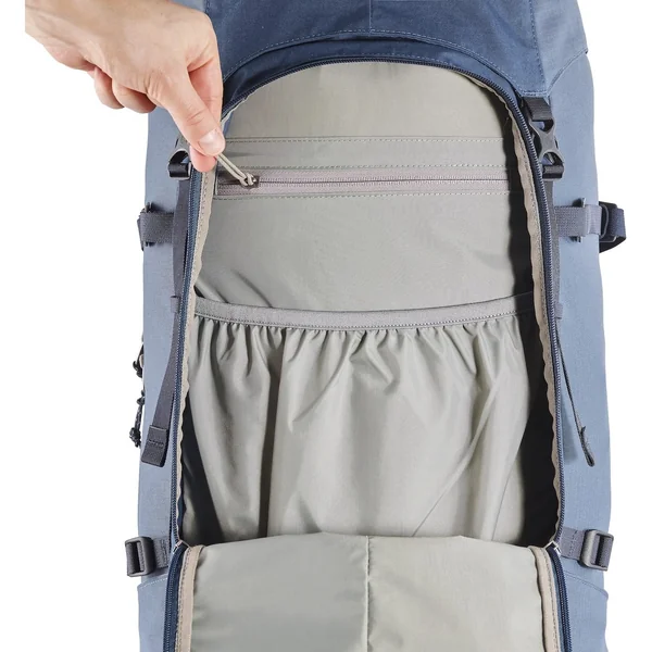 Fjallraven Keb 52 เป้เดินป่าแบบพรีเมี่ยมระบบหลังทำจากไม้ เปิดหน้าได้กว้าง ขนาด 52 ลิตร สำหรับผู้ชายโดยเฉพาะ image 12